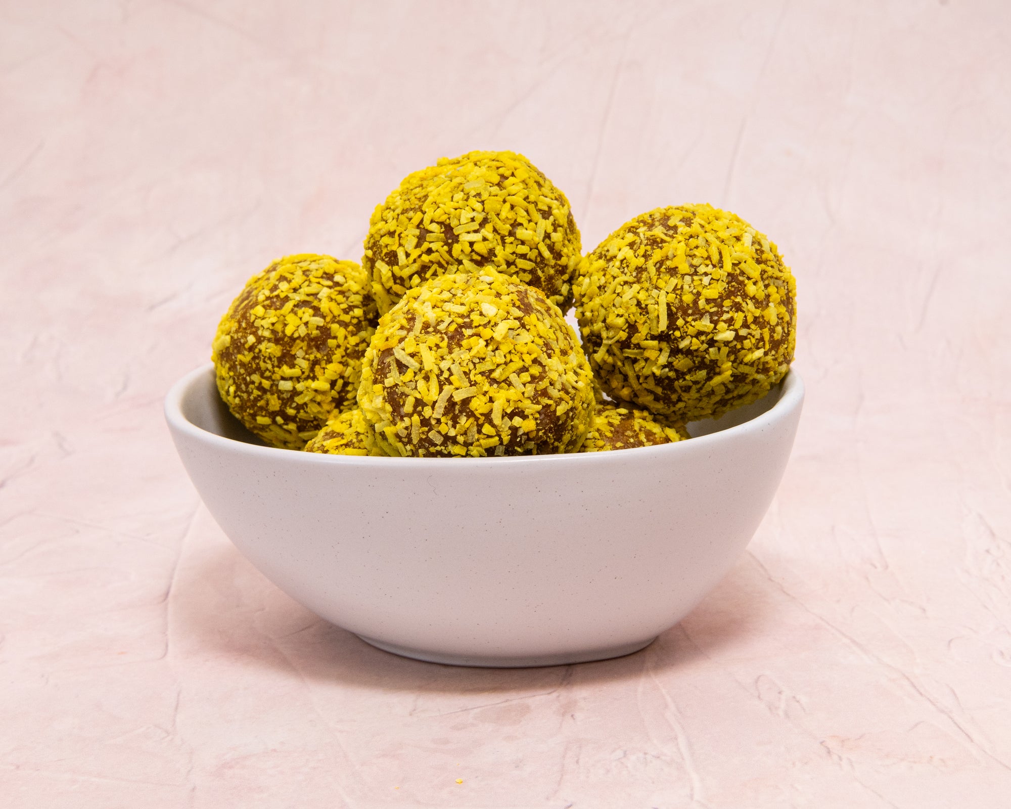 Lemon & Macadamia Protein Ball